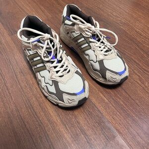 adidas Response CL - Bad Bunny